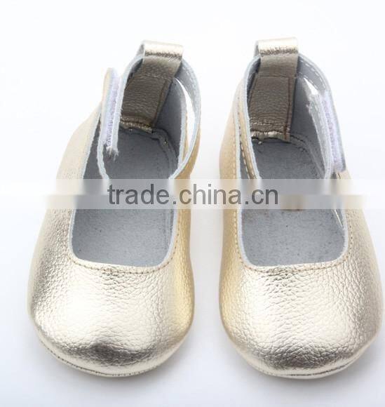 Low MOQ popular wholesale soft leather baby shoes