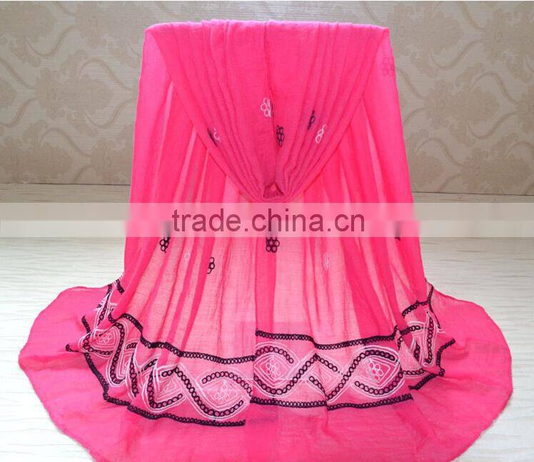Wholesale Embroidery Design Fashion Ladies Cotton Scarf Shawl