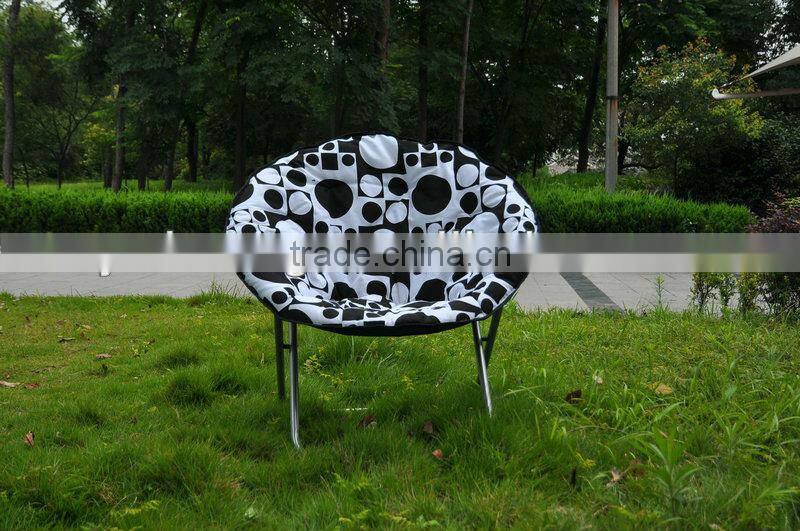 delicate moon chair with decorative pattern ,cheap folding moon chairs-ST75
