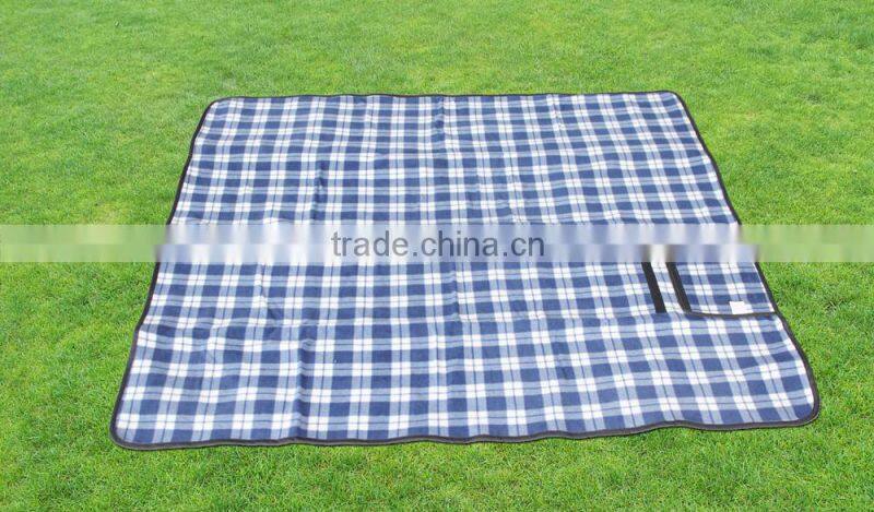 Multi-purpose 50"x60" Plaid Fleece Lined Nylon Picnic Blanket Waterproof Stadium Blanket