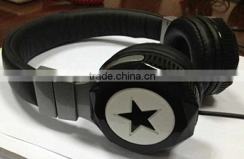 noise cancelling and bass heavy cheap wireless headphone for young people