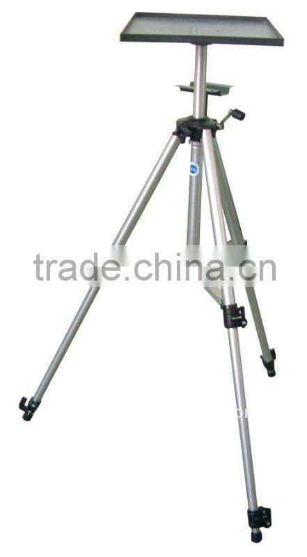 Adjustable tripod projector stand