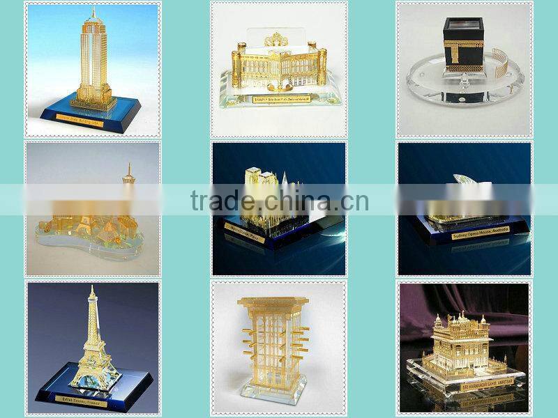 Popular Laser Crysta Train Model For Table Decoration