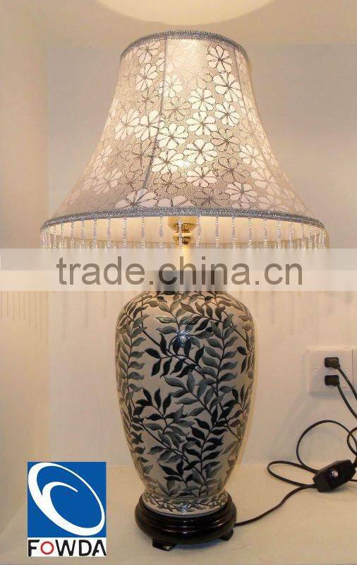 FOWDA High-grade and good quality pastoral style table lamp