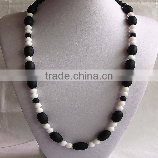 giraffe teether baby chewing teething necklace silicone jewelry