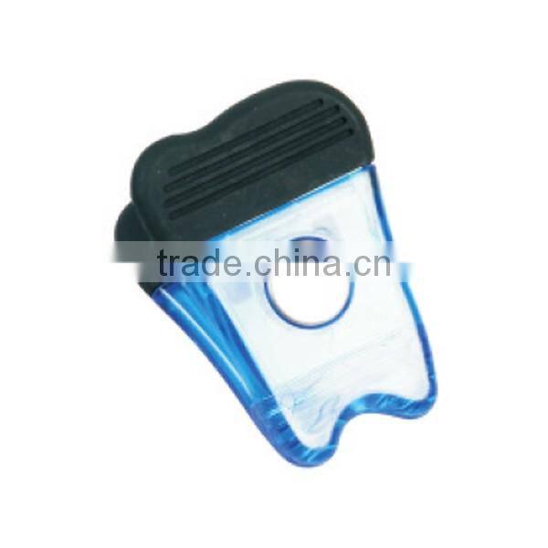 Clear plastic small clip