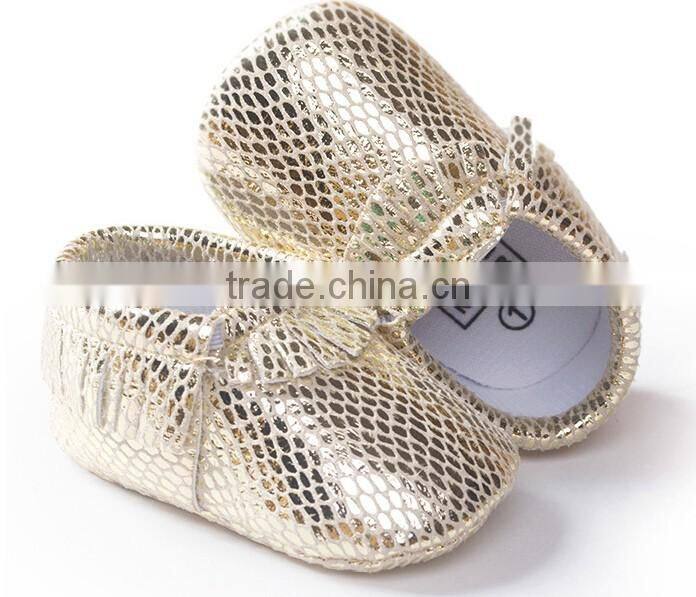 shinning leather moccasins shoes for baby, baby PU shining moccains