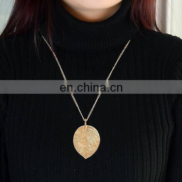 Jewelry Necklace Gold-Color Chain Leaf Design Pendant Necklaces Pendants