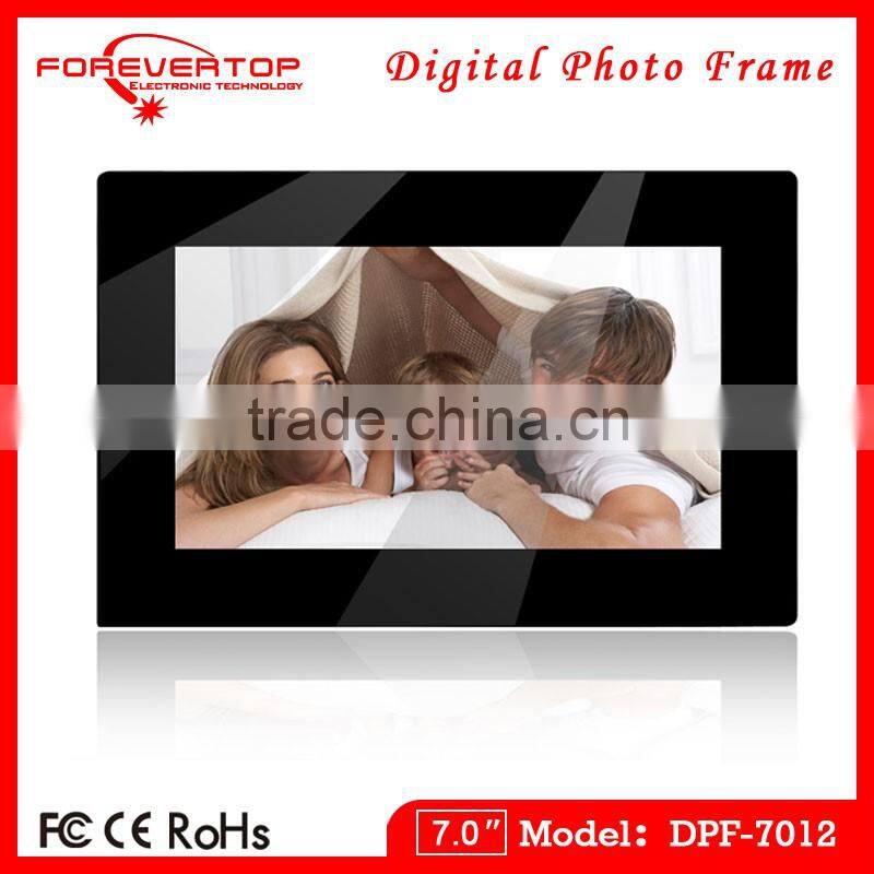 7-inch digital digital photo frame loop video with 800 x 480 Pixels Resolution and MP3 Player