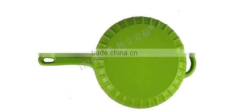 Lightening green cast iron white enamel dish pan