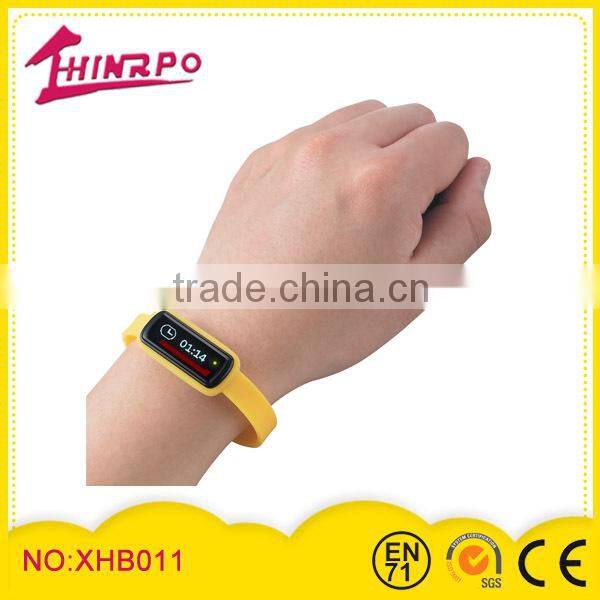 2014 new waterproof bluetooth silicone band wristwatch Track steps distance and calories burnt