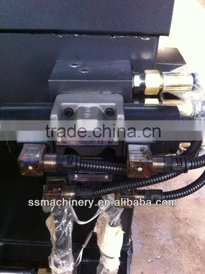 Small injection molding machine price