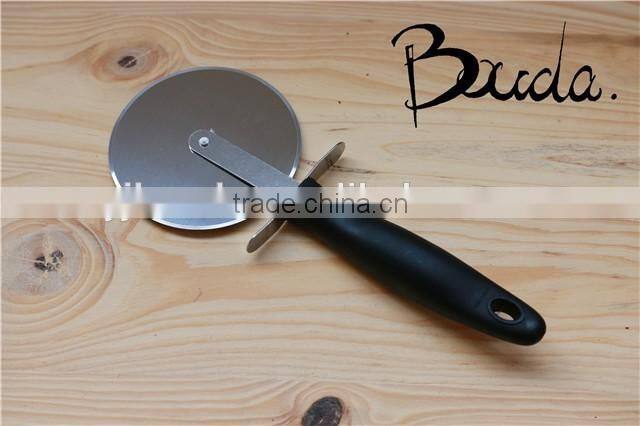 Household factory price multifunction stainless steel pizza cutter BD-P5340