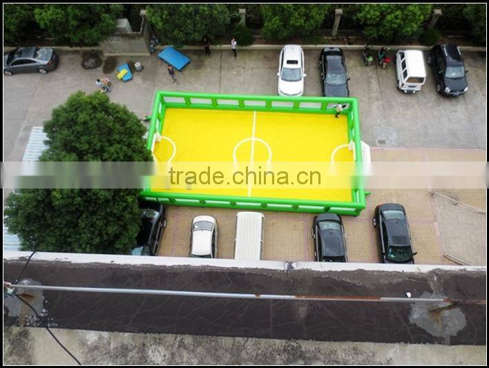 2015 inflatable football field/ inflatable soap soccer games