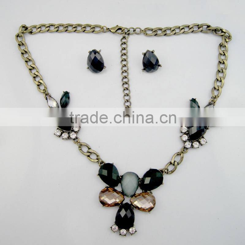 Latest design fashion stylish fake white stone jewelry set