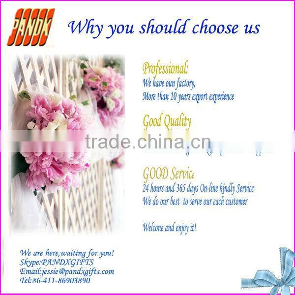 Hairpin with white small top hat and lace