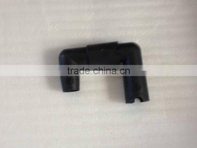 black hydroponic Dutch Buckets with lids