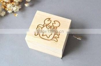 hot selling best price wood hand crank music box