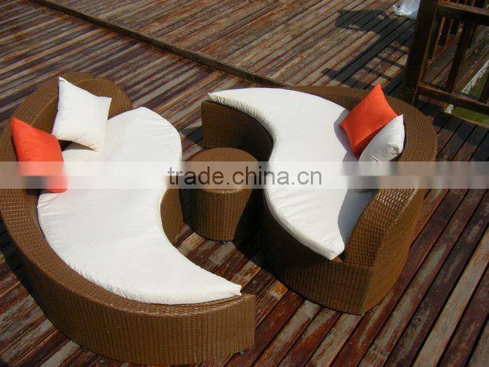 PE rattan outdoor furniture or patio wicker garden sofa