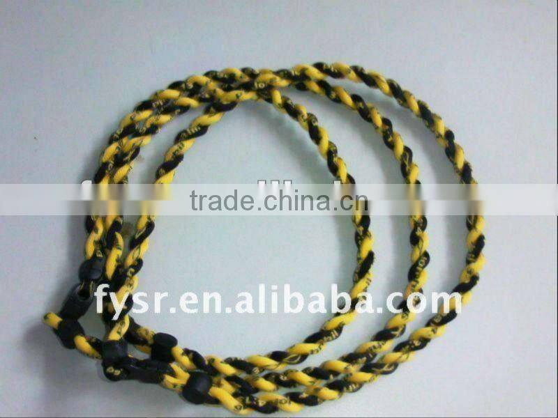 triple braided titanium necklace