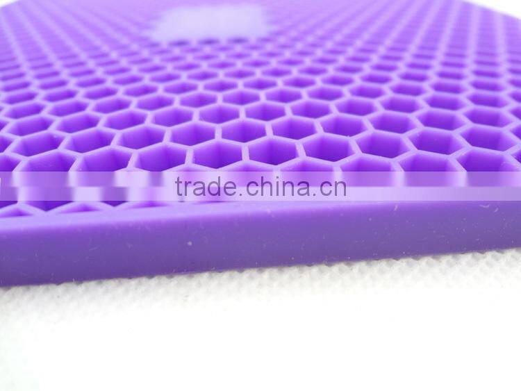 Eco-Friendly Square Silicone Cellular Place Mats