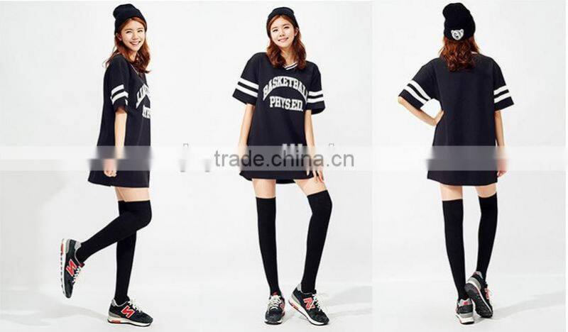 Female black sports printed letters long v-neck fleece