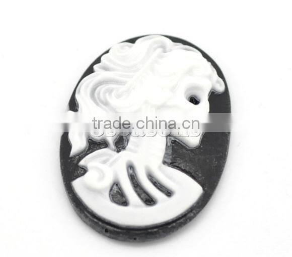 White Resin Halloween Skull Pattern Oval Cameo 25x18mm(1"x3/4"), sold per packet of 50