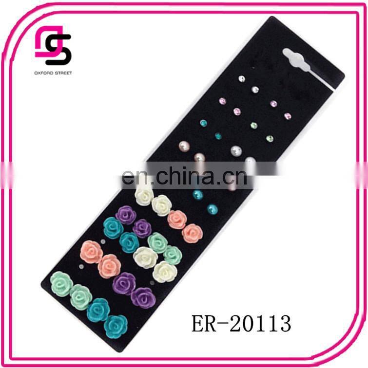 20 Pairs On a Card Earring Set