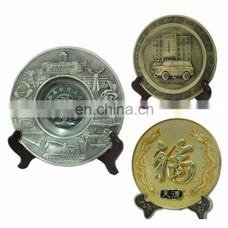 Custom Decoration engraved carving zinc alloy antique bronze 3d round metal award commemorative souvenir plate