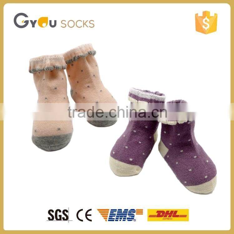 Baby Pretty Cute dot pattern lovely baby anti-slip infant socks