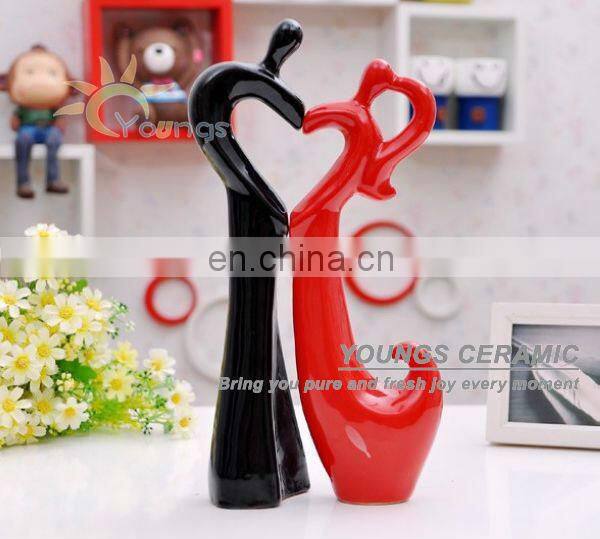 Chinese modern ceramic lovers statue figurines made in Jingdezhen