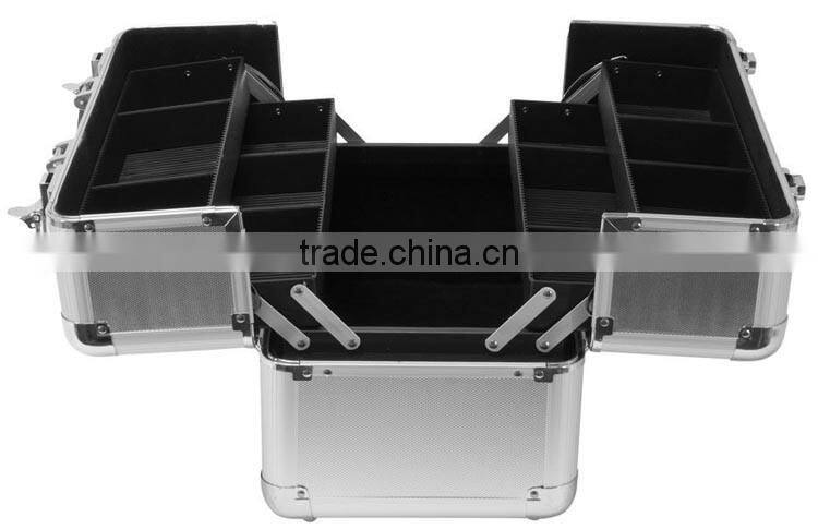 Silver Makeup Cosmetic Train Case Lockable Jewelry Travel case Aluminum Artist Vanity case Makeup travel carrying case