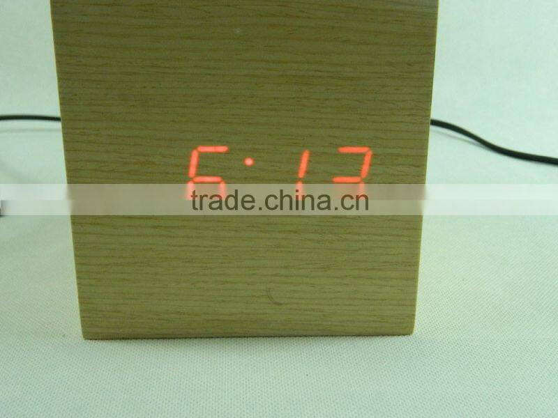 Nature Material High Quality Sensor Indoor Wooden Clock