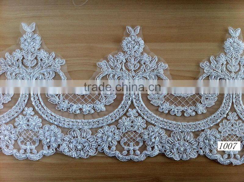 2015 New Design White Bridal Beaded Lace