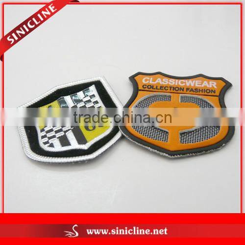 Sinicline Heart Shape Rubber Label for Garment with Ball Chain