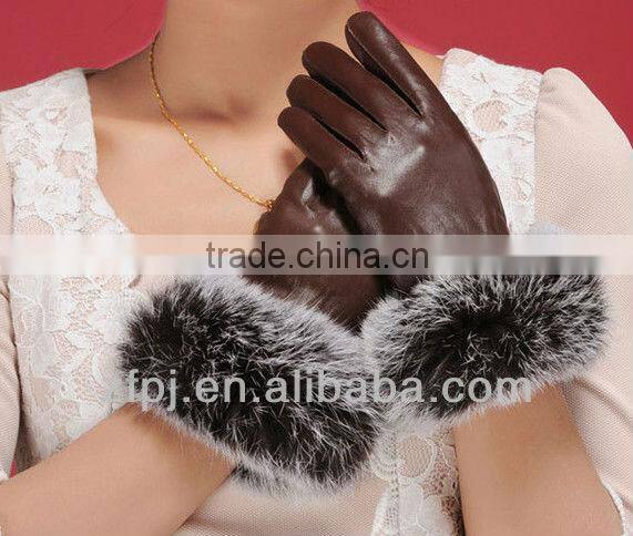 luxuriant style leather rabbit fur cuff glove