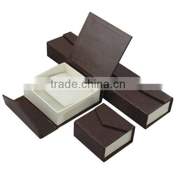 Customizd high quality cheap paper ring box withe ribbon packaging for sale