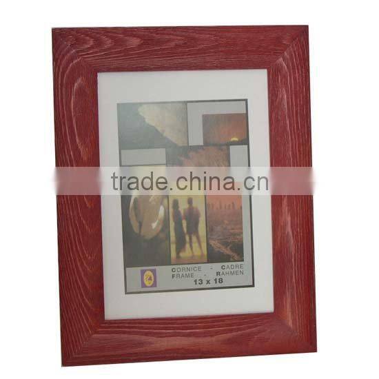 Photo frame in drawing room