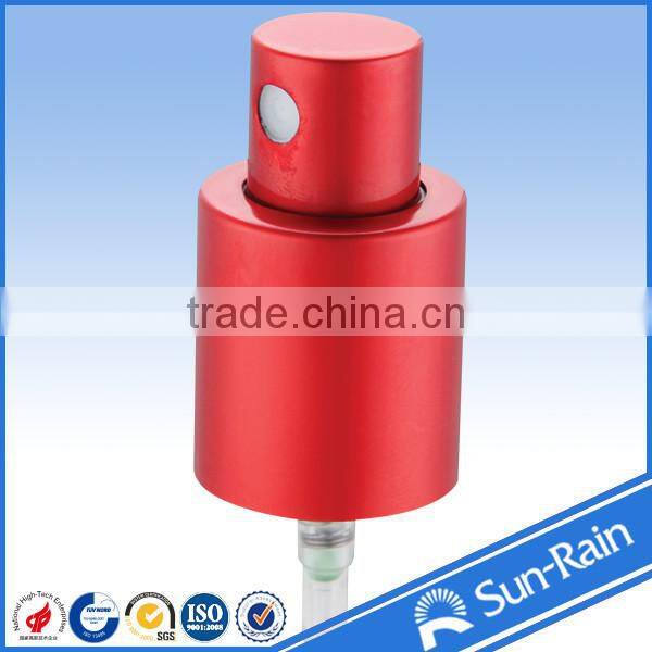 shiny gold spray pump