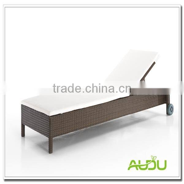 Audu Sun Wicker Wrought Iron Patio Sun lounge