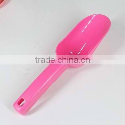 sand shovel digging toy