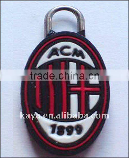 2016 Customized 3d soft plastic cartoon zipper puller