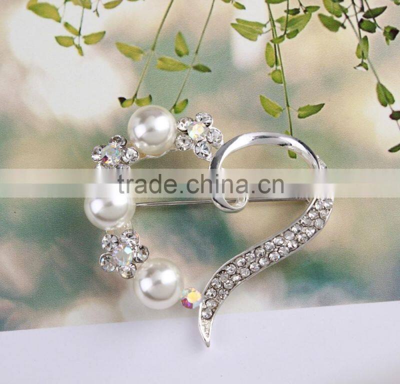 High Quaility Rhinestone Flower Brooch pin,Flower Pearl Buckle For Invitation