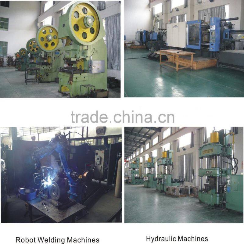 Snow thrower sweeper blade