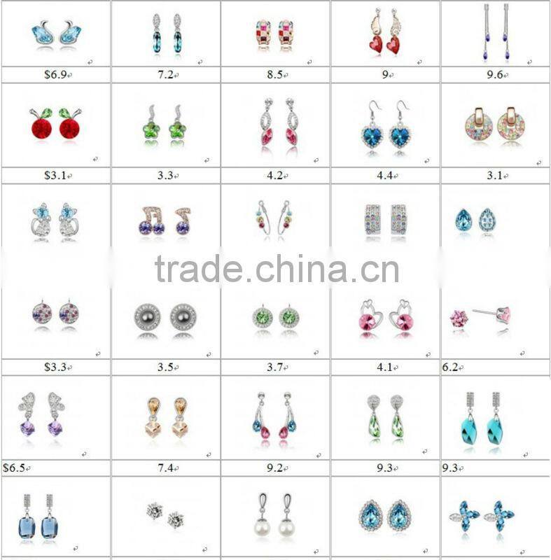 (Z 030607) Rose gold stud earrings 2013 made with zircon