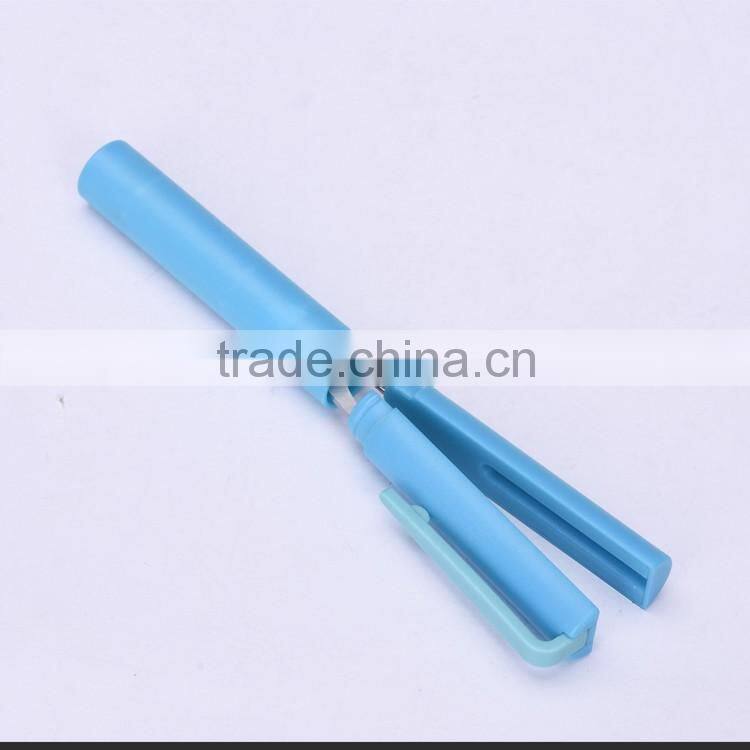 S16001 -2016 New style and design 4.5" plastic handle stationery scissors with saft cover