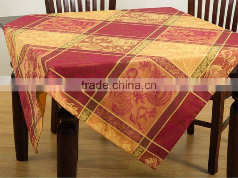 Decorative Christmas Novelty Design Rectangle Red Tablecloths