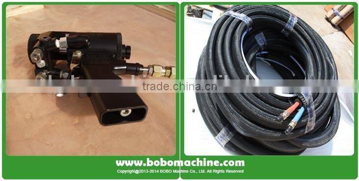 Spraying machine for PU foam