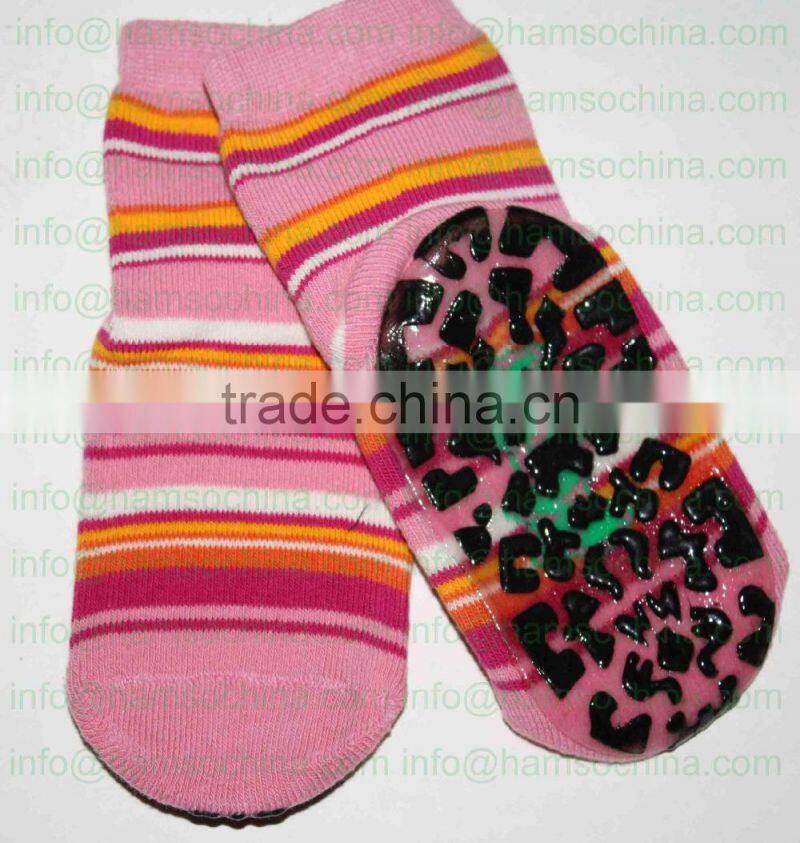baby tramponline socks with non slip dots anti slip indoor socks