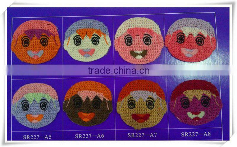 Best sell customized machine embroidered patches for garments clothing